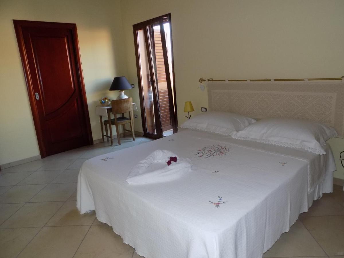 Bed and Breakfast Al Ciclamino à Monastir Extérieur photo